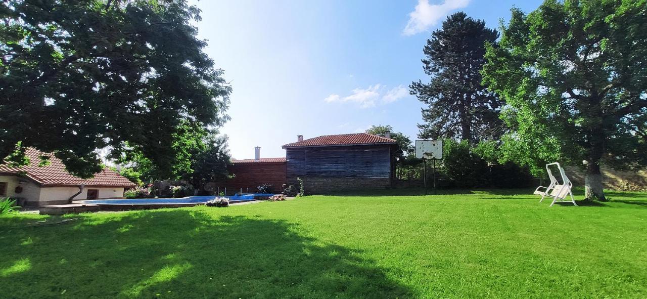 Хаджикольовата Къща Villa Medven Kültér fotó